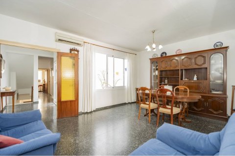Casa adosada en Ciutadella De Menorca, Menorca, España 3 dormitorios, 255 m2 No. 130859