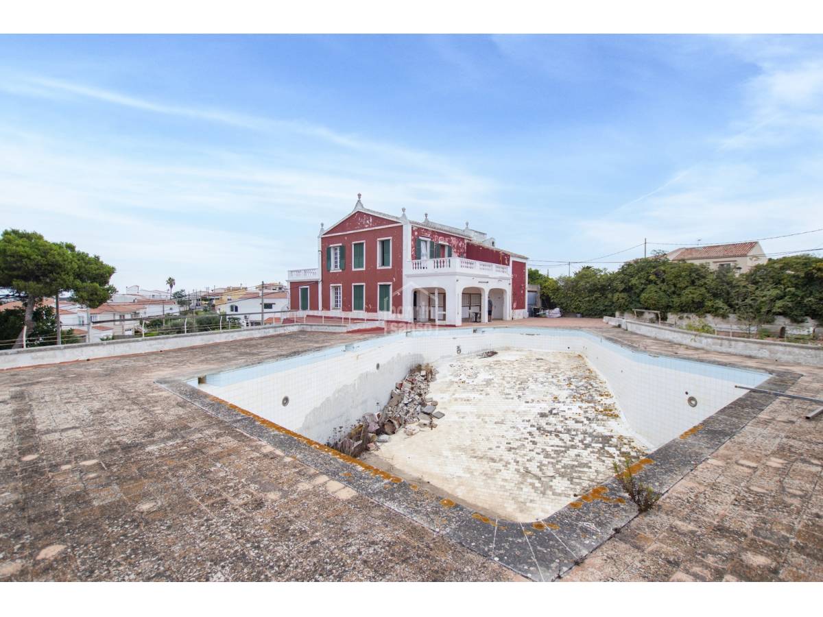 Commercial property in Son Vilar, Menorca, Spain 10 bedrooms, 1163 sq.m. No. 129591