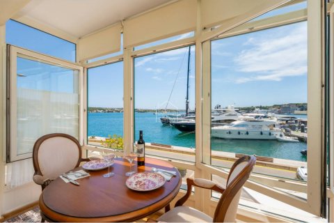 Huoneisto Mahon, Menorca, Espanja 2 makuuhuonetta, 90 m2 No. 129592