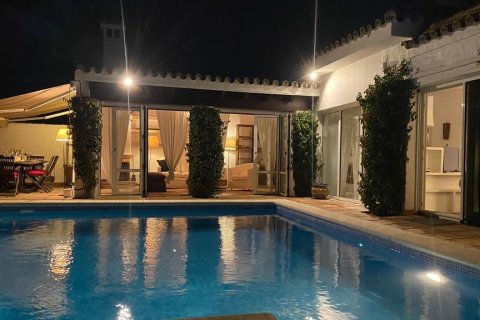 Villa El Puerto de Santa Maria, Cadiz, Spānijā 4 istabas, 240 m2 Nr. 122178