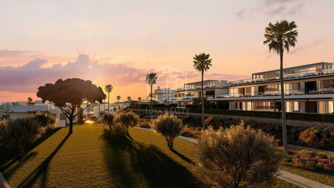 Apartment à Marbella, Malaga, Espagne 3 chambres, 227 m2 No. 128048
