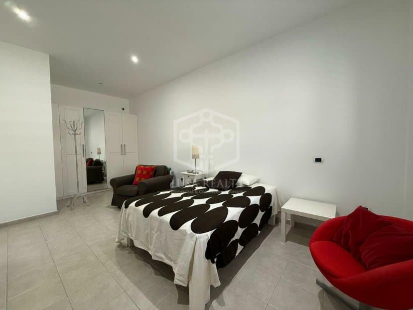 Villa a Arona, Tenerife, Spagna 5 camere da letto, 495 mq. N° 128050