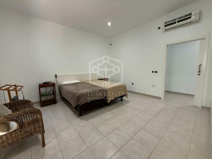 Villa a Arona, Tenerife, Spagna 5 camere da letto, 495 mq. N° 128050