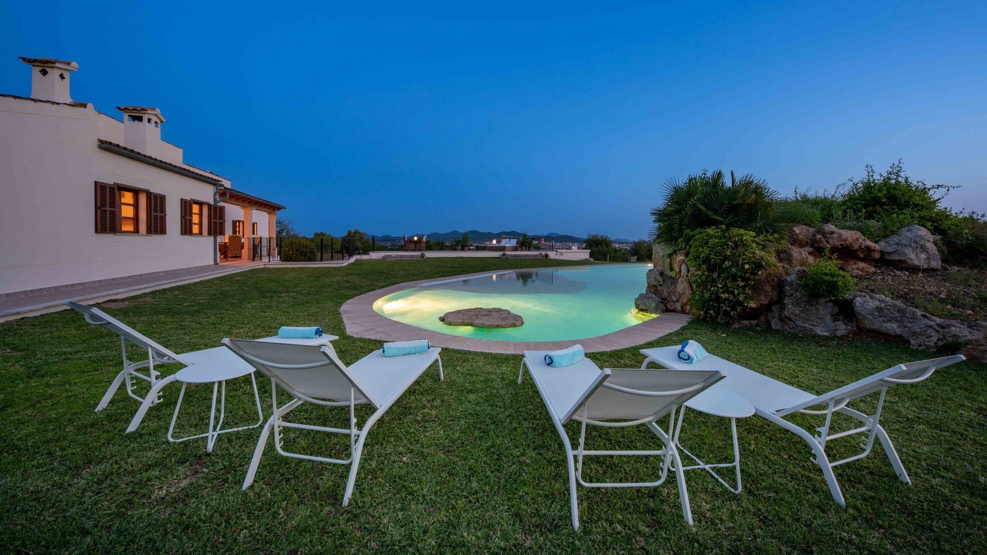 Finca in Manacor, Mallorca, Spain 5 bedrooms, 493 sq.m. No. 128210