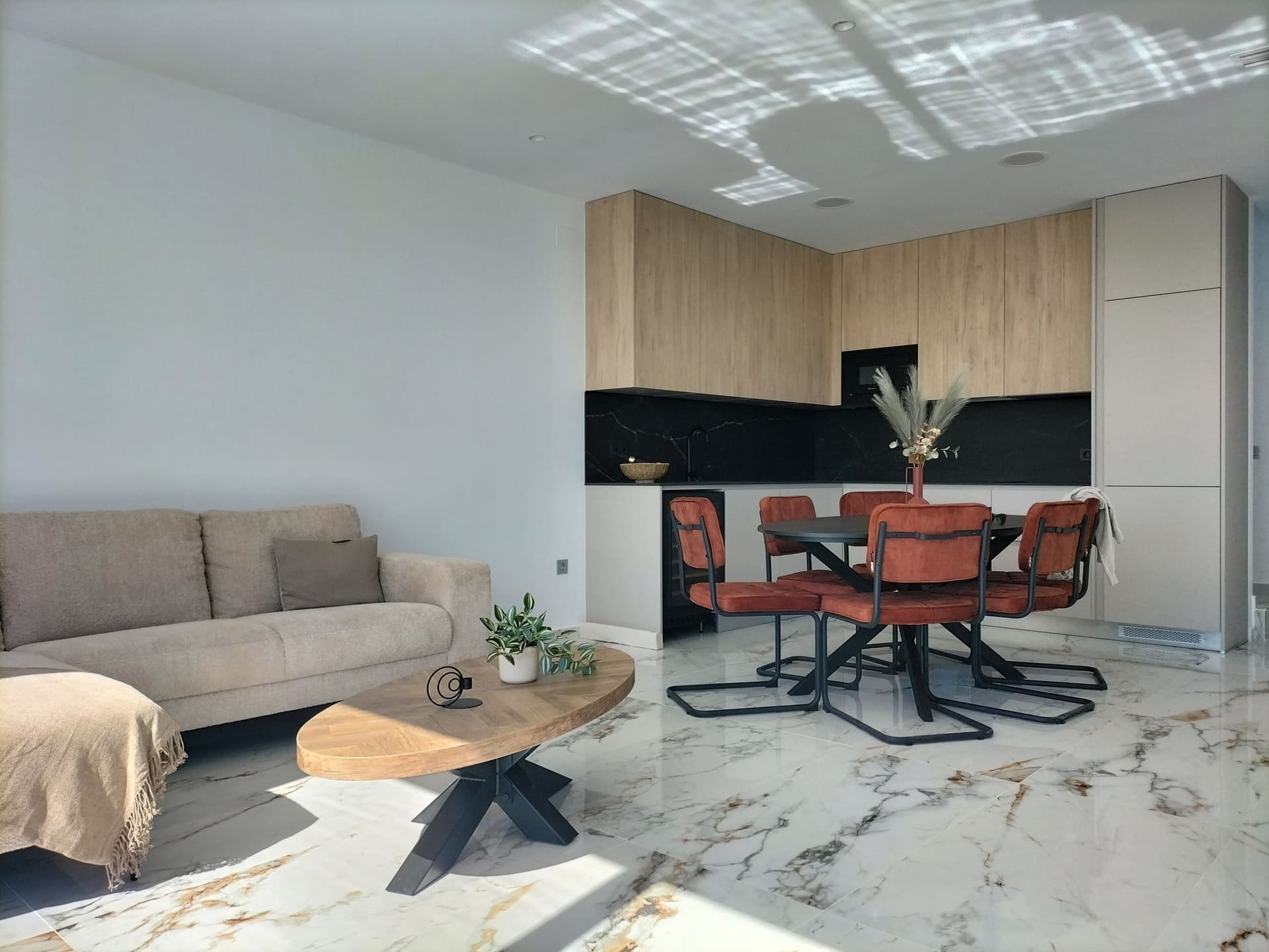 Huoneisto Pilar de la Horadada, Alicante, Espanja 3 makuuhuonetta, 205 m2 No. 132395