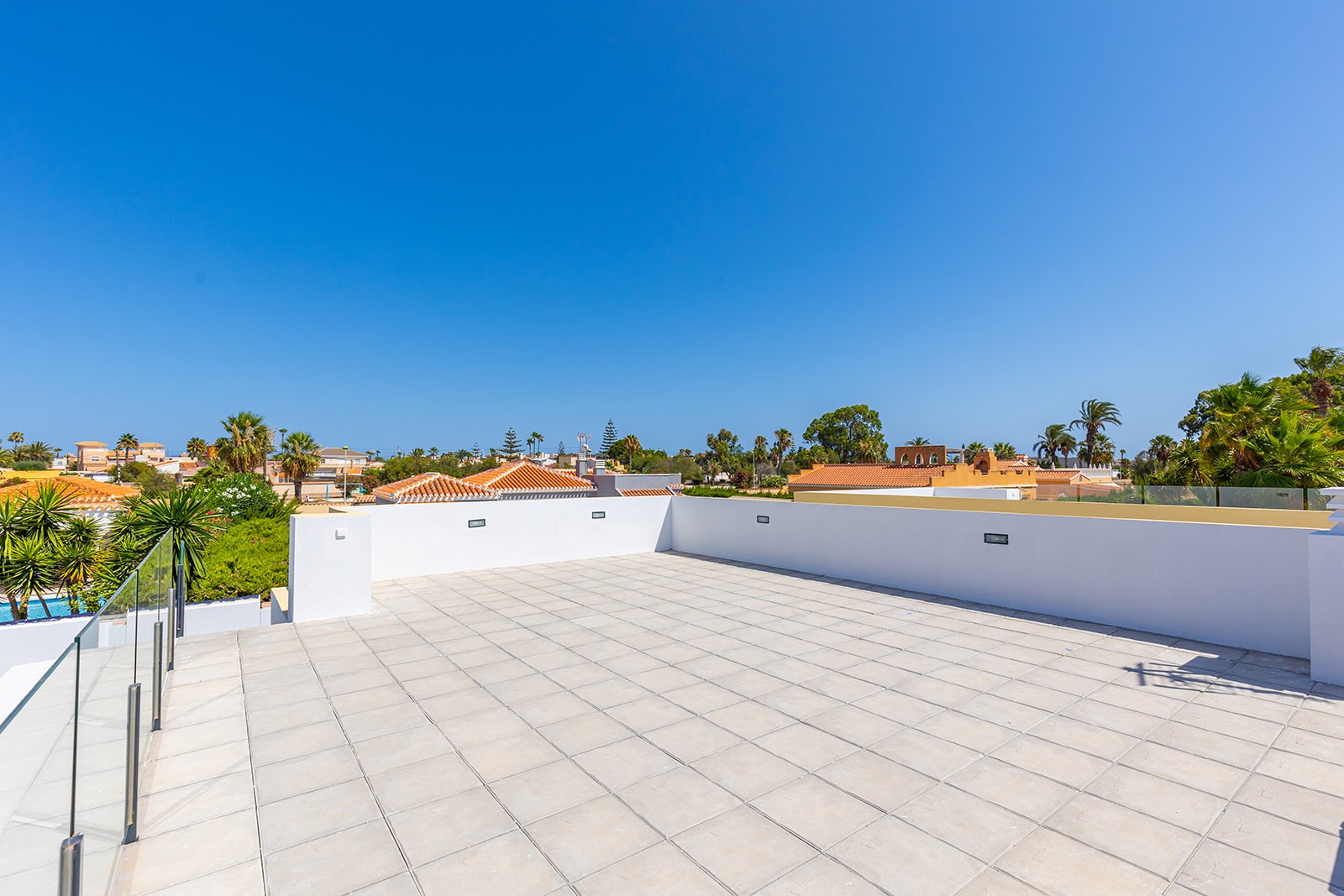 Villa i Torrevieja, Alicante, Spanien 3 sovrum, 120 kvm. Nr. 131331
