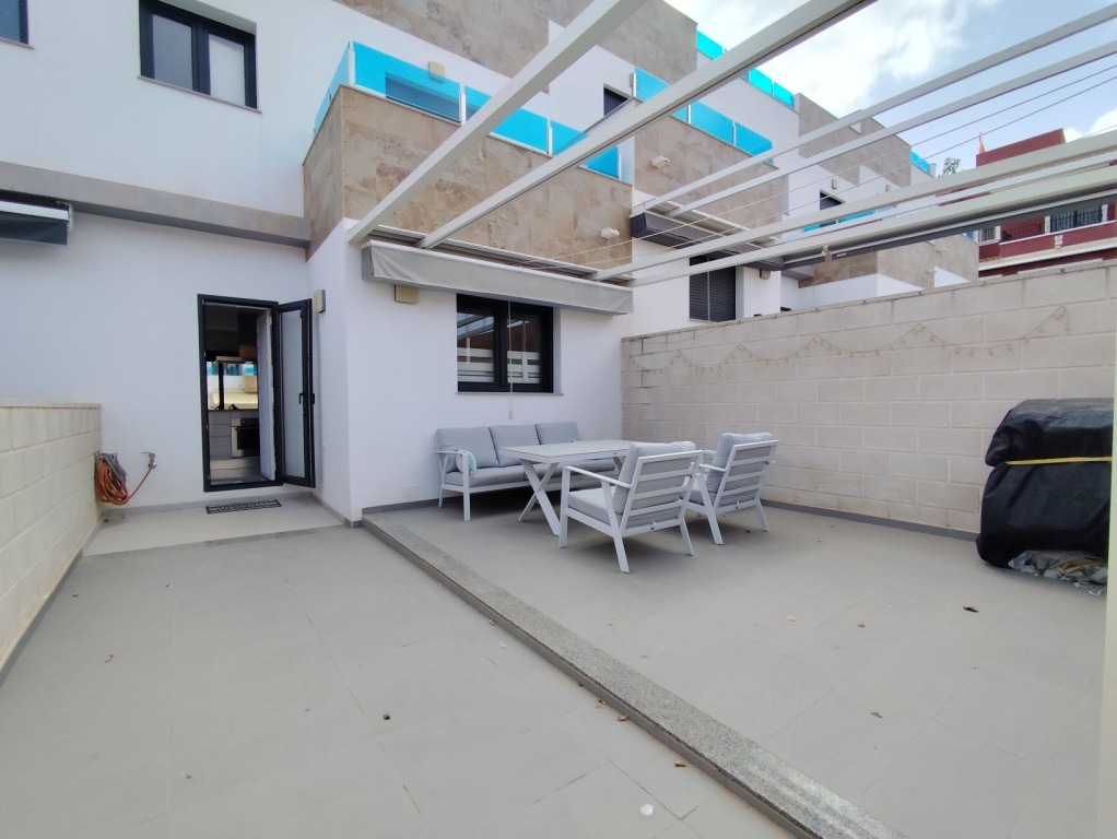 Kaupunkipientalo Bigastro, Alicante, Espanja 3 makuuhuonetta, 99 m2 No. 195972