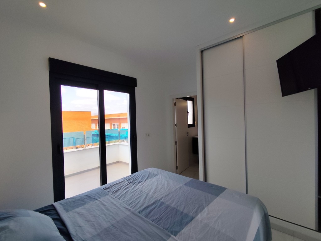 Kaupunkipientalo Bigastro, Alicante, Espanja 3 makuuhuonetta, 99 m2 No. 195972