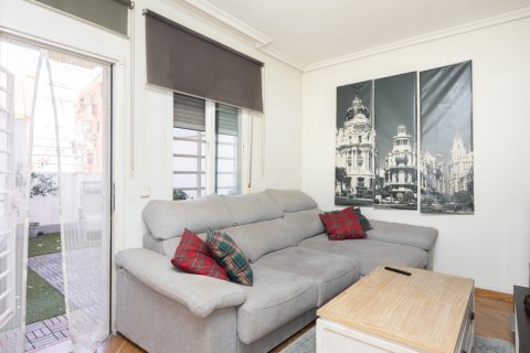 Apartamento en Madrid, España 1 dormitorio, 74.27 m2 No. 122073