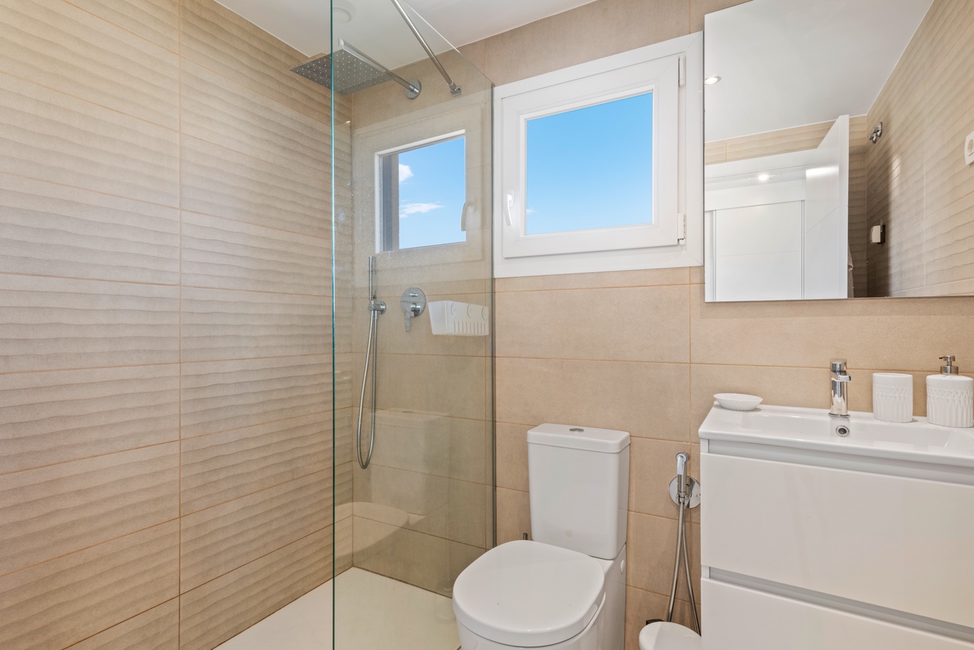 Apartment à Punta Prima, Alicante, Espagne 2 chambres, 120 m2 No. 125897