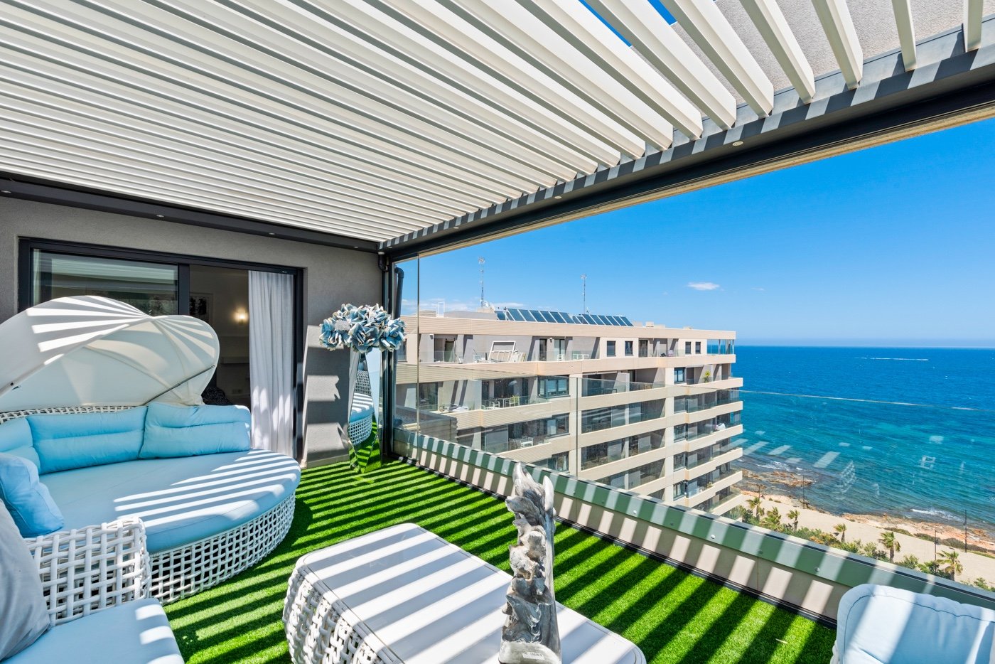 Apartment à Punta Prima, Alicante, Espagne 2 chambres, 120 m2 No. 125897