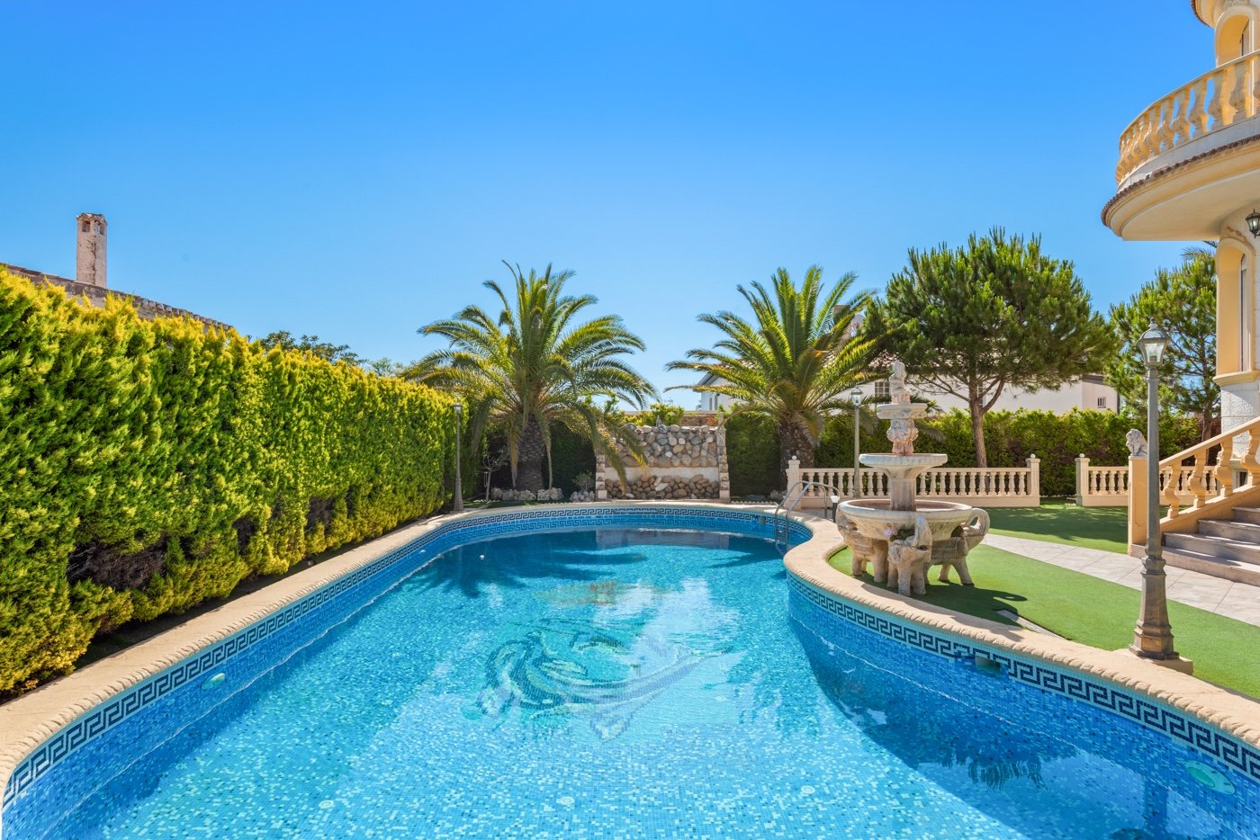 Villa i Playa Flamenca II, Alicante, Spanien 6 sovrum, 760 kvm. Nr. 125899