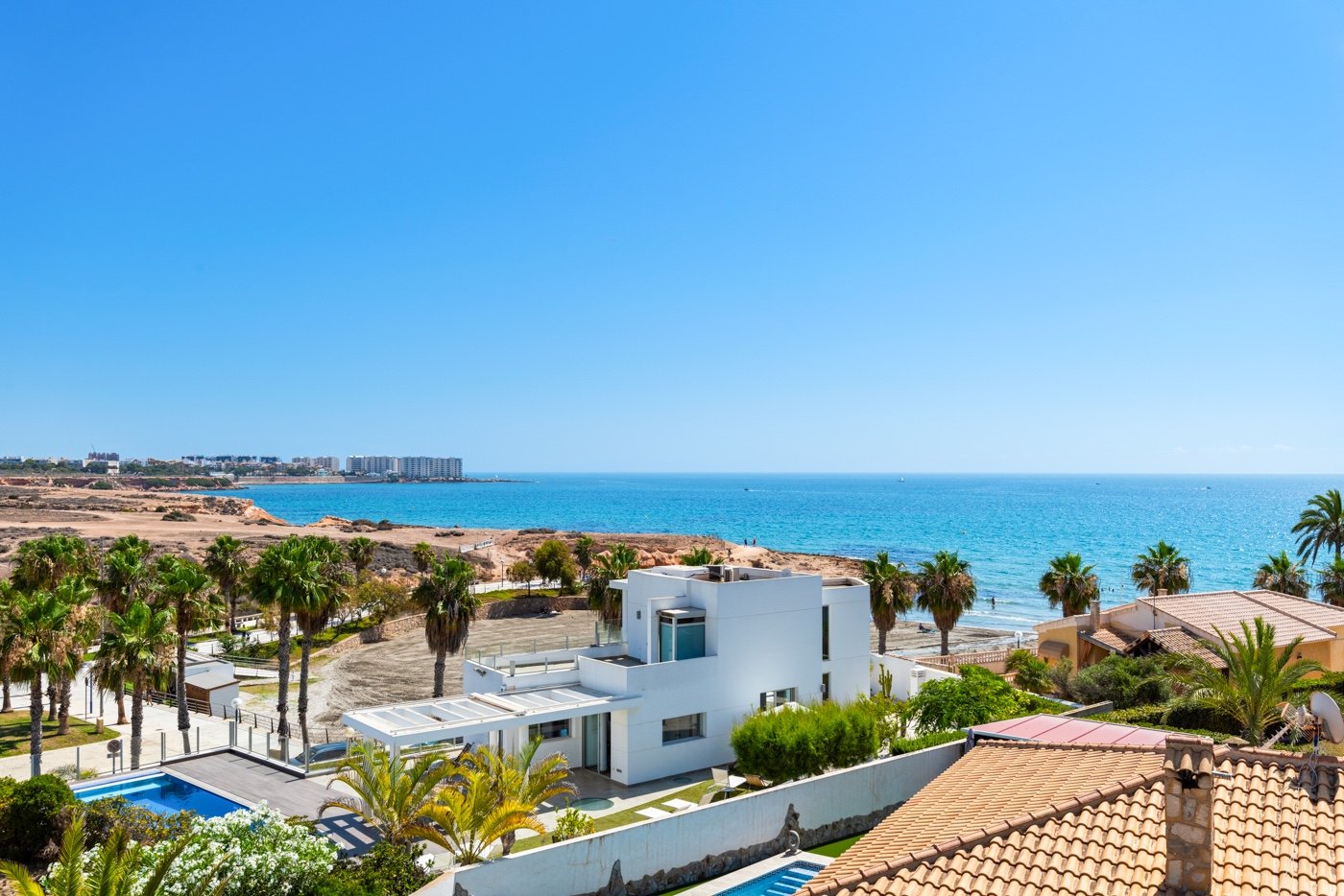 Villa i Playa Flamenca II, Alicante, Spanien 6 sovrum, 760 kvm. Nr. 125899