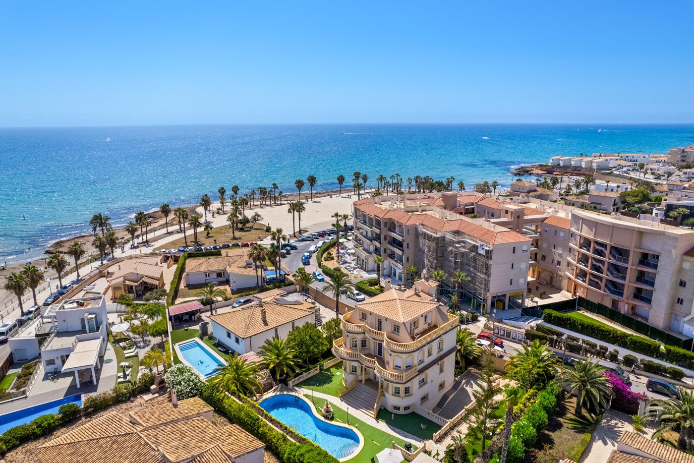 Villa i Playa Flamenca II, Alicante, Spanien 6 sovrum, 760 kvm. Nr. 125899
