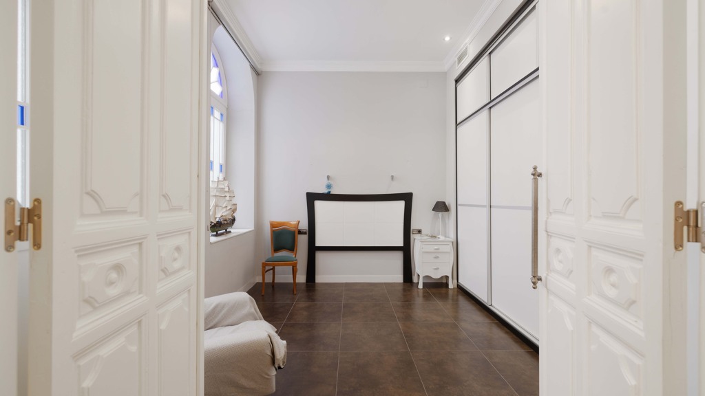 Apartment in Malaga, Spain 4 bedrooms, 284 sq.m. No. 120287