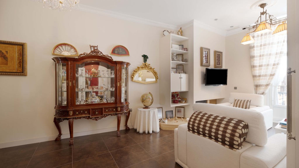 Apartment in Malaga, Spain 4 bedrooms, 284 sq.m. No. 120287