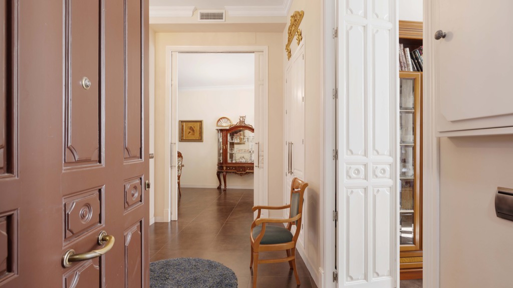 Apartment in Malaga, Spain 4 bedrooms, 284 sq.m. No. 120287