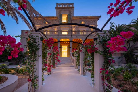 Villa à Palma de Majorca, Mallorca, Espagne 5 chambres, 613 m2 No. 129705