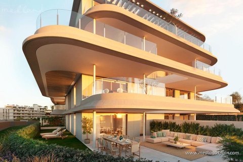 Dzīvoklis Mijas Costa, Malaga, Spānijā 3 istabas, 101 m2 Nr. 124632