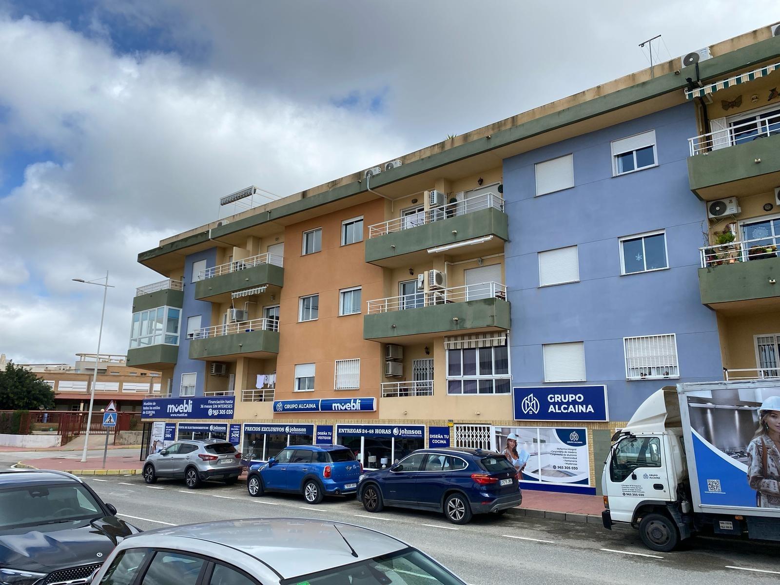 Dzīvoklis San Miguel de Salinas, Alicante, Spānijā 2 istabas, 75 m2 Nr. 124914