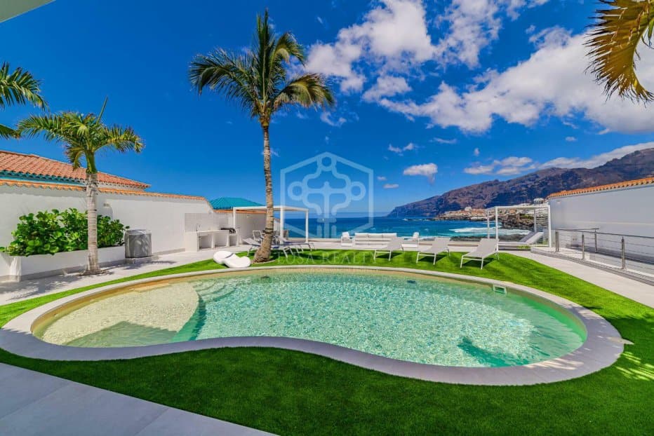 Villa in Santiago del Teide, Tenerife, Spanien 7 Schlafzimmer, 450 m2 Nr. 130894