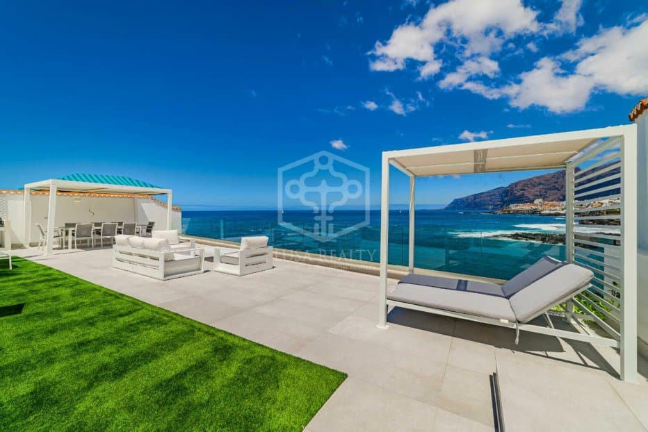 Villa in Santiago del Teide, Tenerife, Spanien 7 Schlafzimmer, 450 m2 Nr. 130894