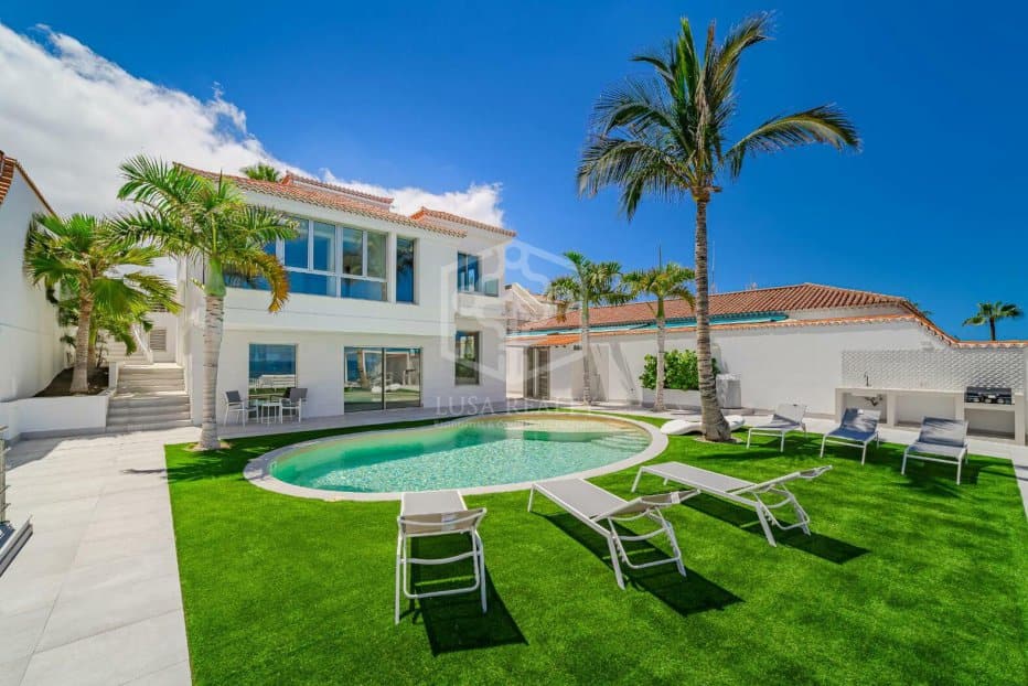 Villa in Santiago del Teide, Tenerife, Spanien 7 Schlafzimmer, 450 m2 Nr. 130894