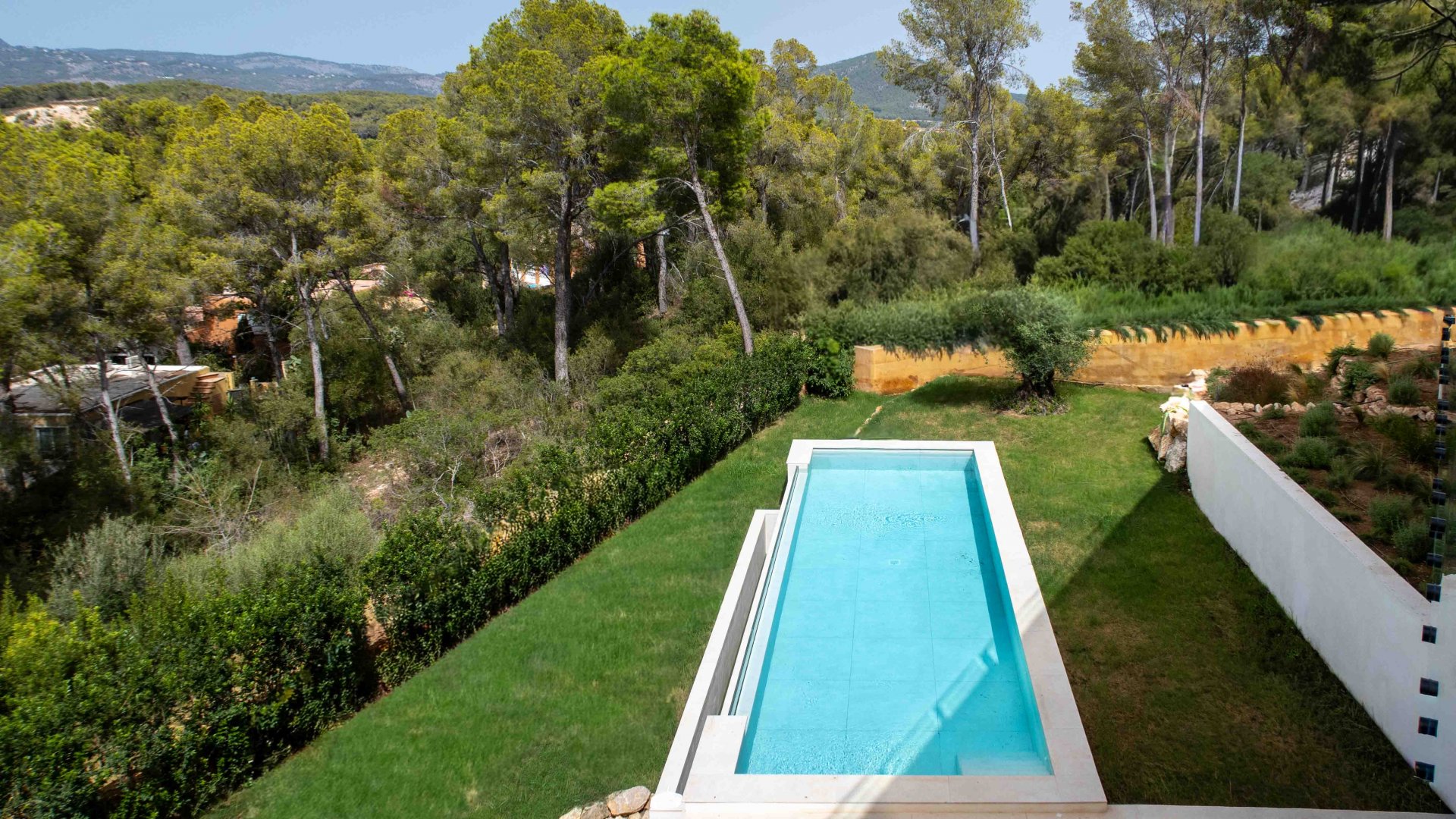 Huvila Costa De La Calma, Mallorca, Espanja 5 makuuhuonetta, 390 m2 No. 130964