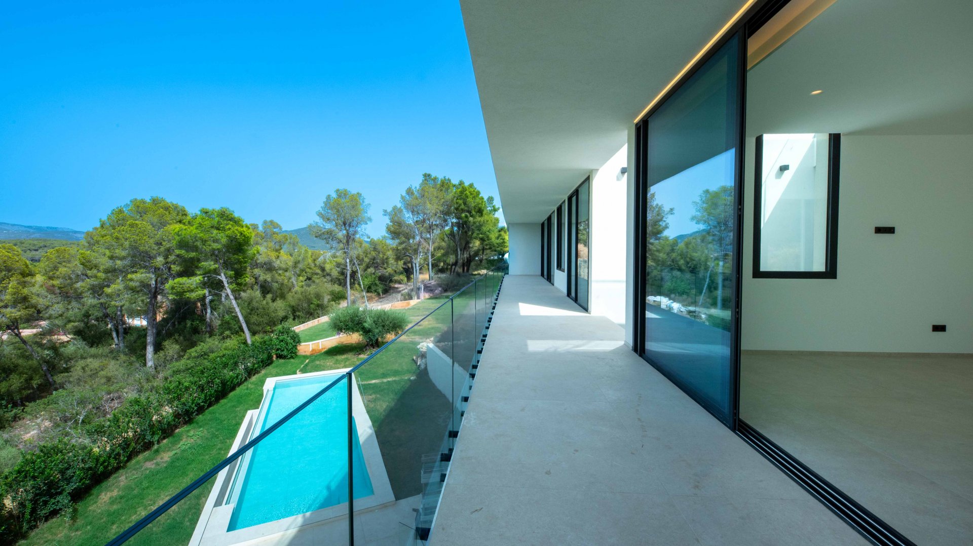 Huvila Costa De La Calma, Mallorca, Espanja 5 makuuhuonetta, 390 m2 No. 130964