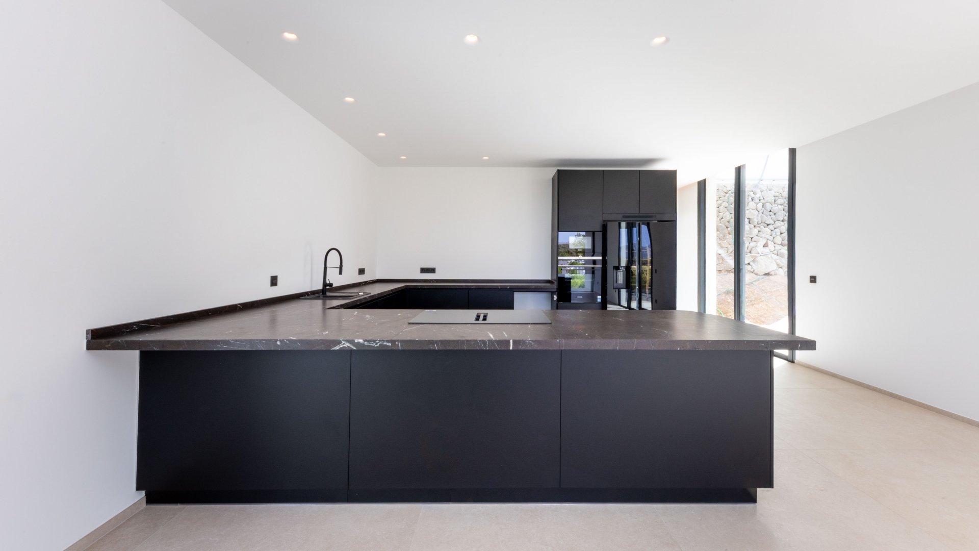 Huvila Costa De La Calma, Mallorca, Espanja 5 makuuhuonetta, 390 m2 No. 130964