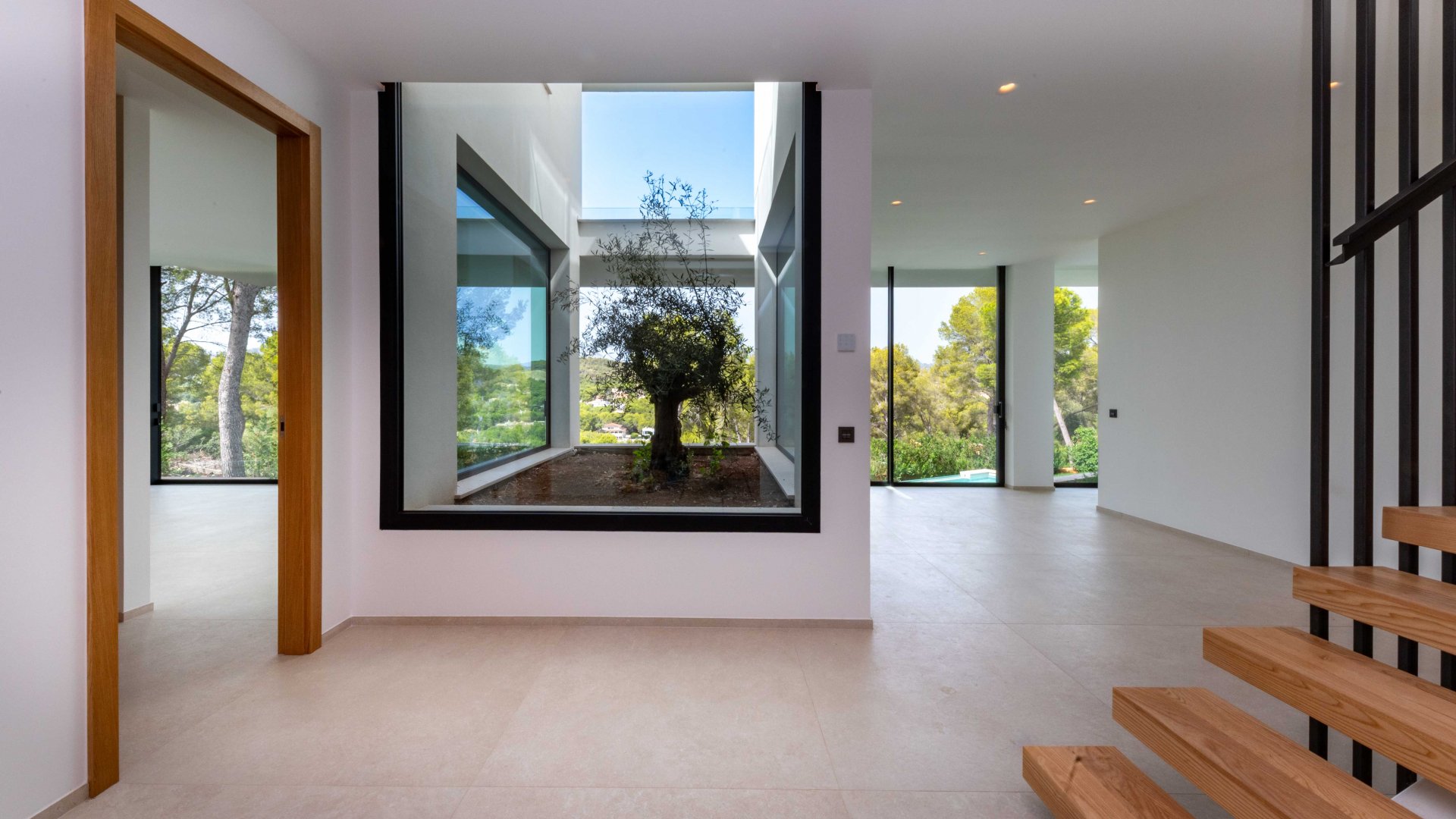 Huvila Costa De La Calma, Mallorca, Espanja 5 makuuhuonetta, 390 m2 No. 130964