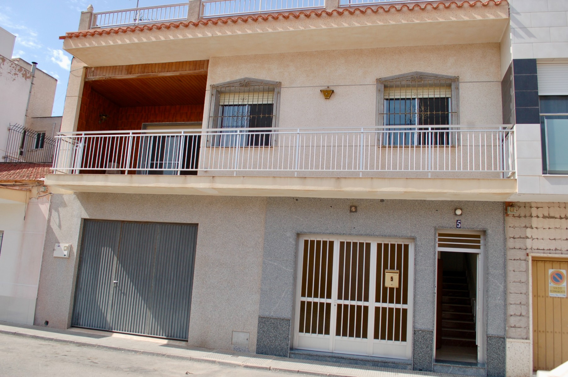 Radhus i San Pedro del Pinatar, Murcia, Spanien 6 sovrum,  Nr. 125968