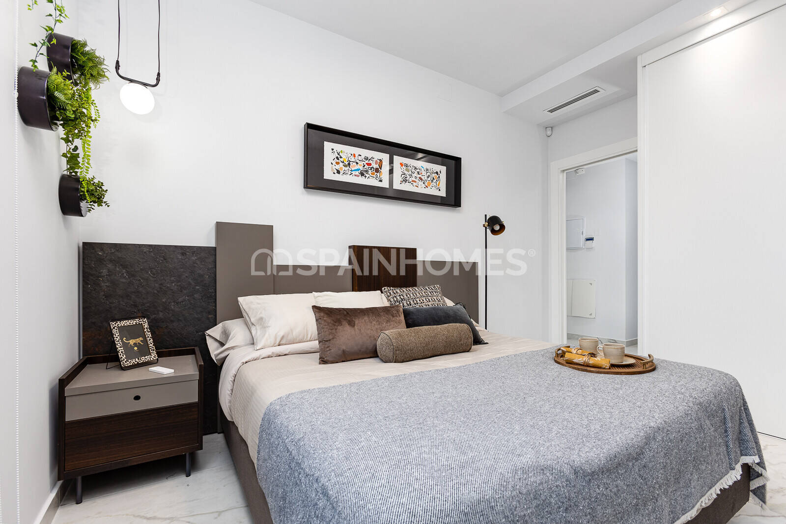 Apartamento en Torrevieja, Alicante, España 2 dormitorios, 77 m2 No. 132786