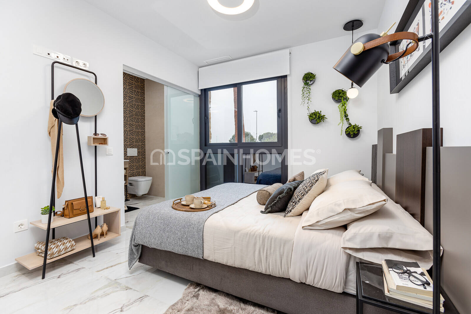 Apartamento en Torrevieja, Alicante, España 2 dormitorios, 77 m2 No. 132786