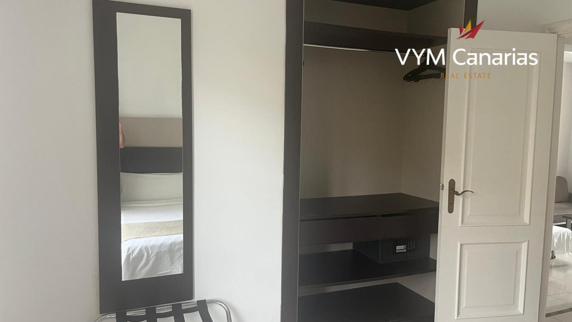 Apartamento en Fañabé, Tenerife, España 1 dormitorio, 39 m2 No. 120136