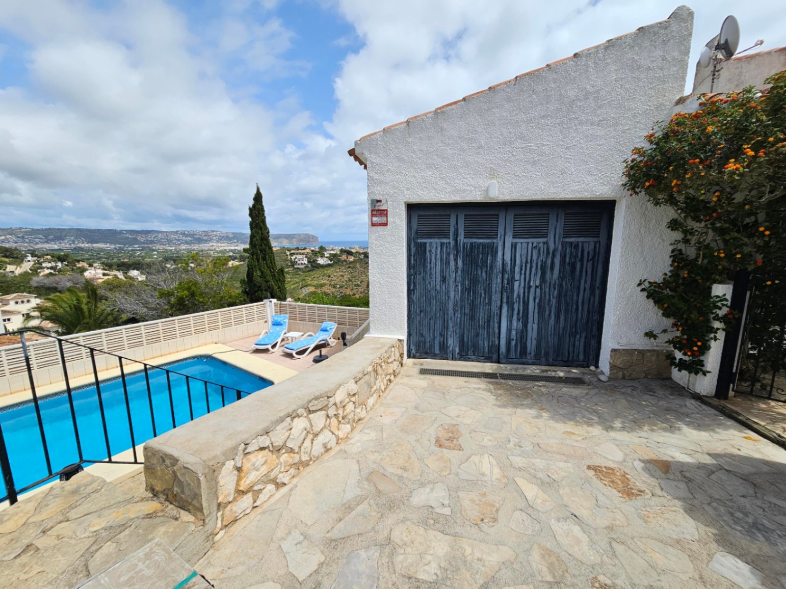 Villa a Javea, Alicante, Spagna 3 camere da letto, 245 mq. N° 125195