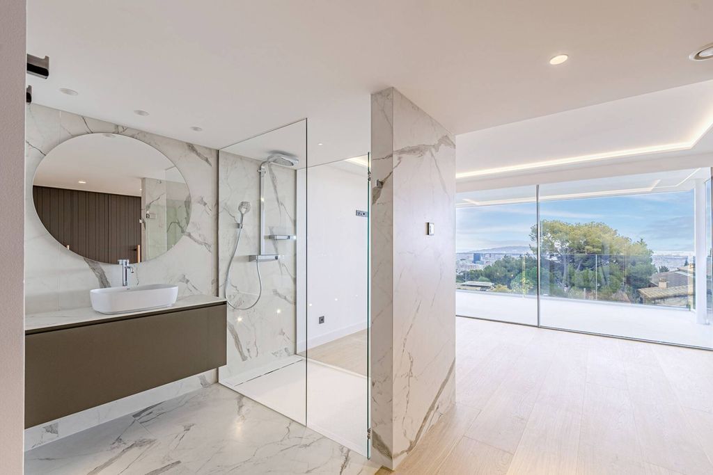 Сasa en Barcelona, España 6 dormitorios, 1216 m2 No. 130279