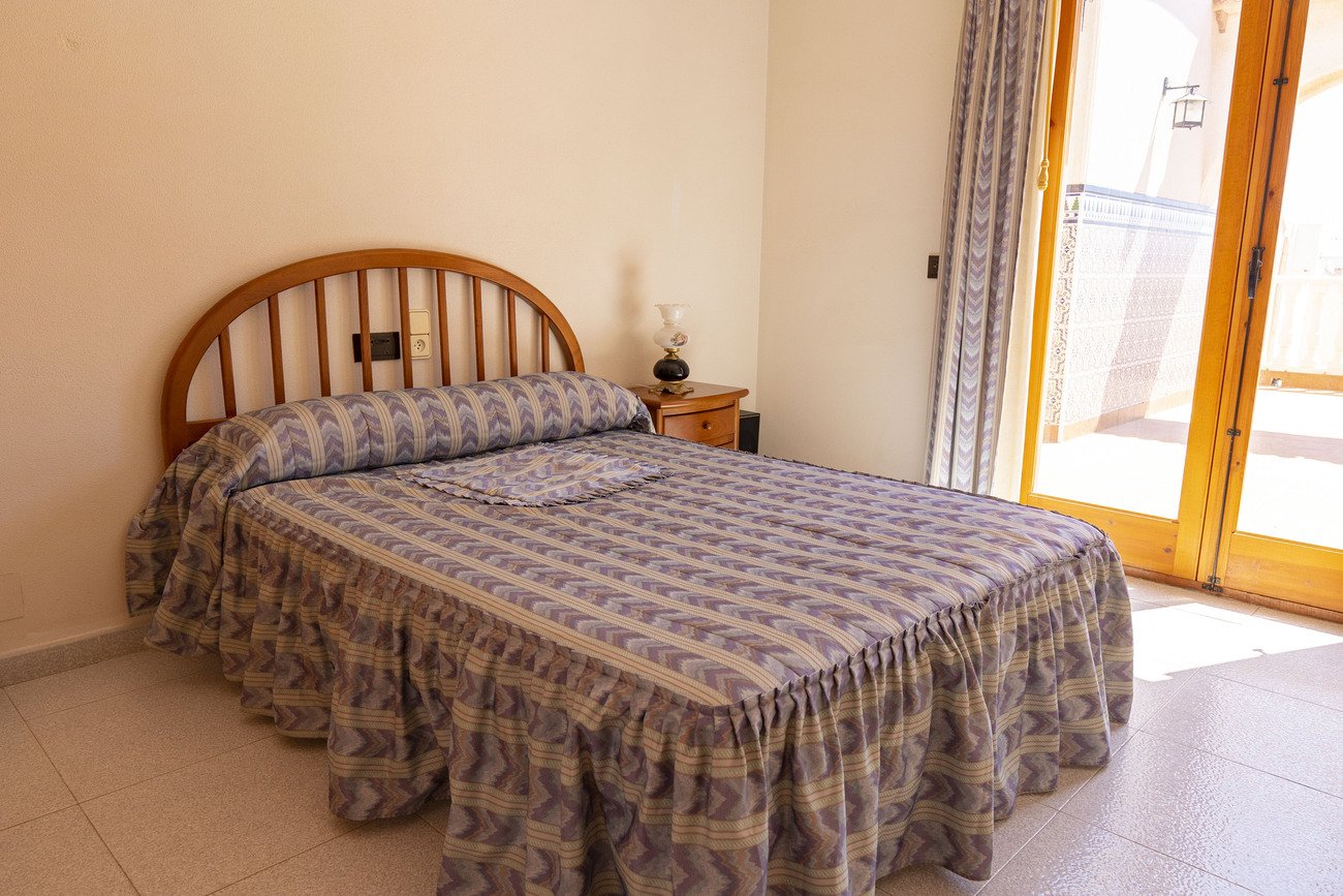 Apartment à Torrevieja, Alicante, Espagne 7 chambres,  No. 125075