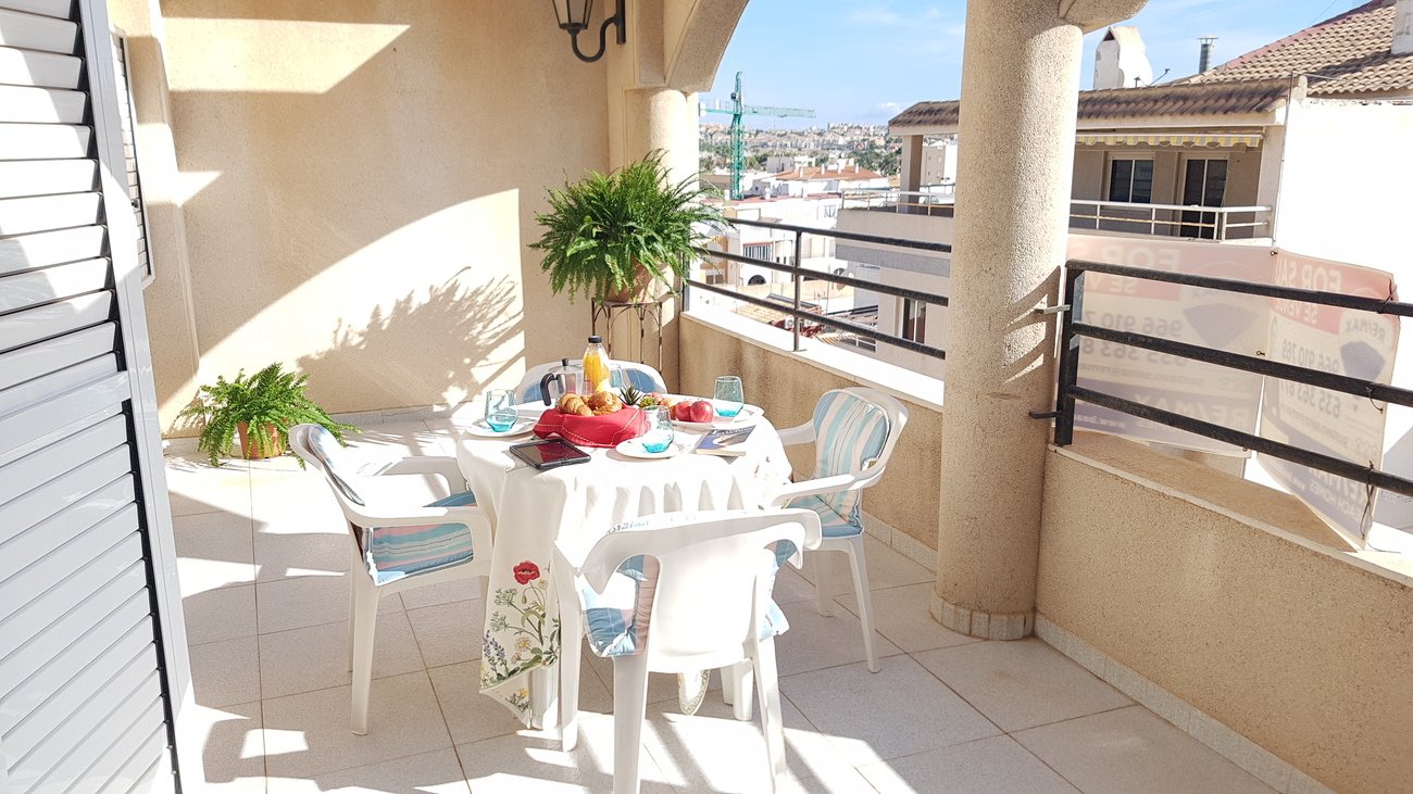 Apartment à Torrevieja, Alicante, Espagne 7 chambres,  No. 125075