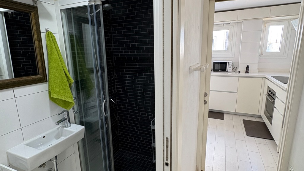 Apartment in Malaga, Spain 4 bedrooms, 172 sq.m. No. 120359