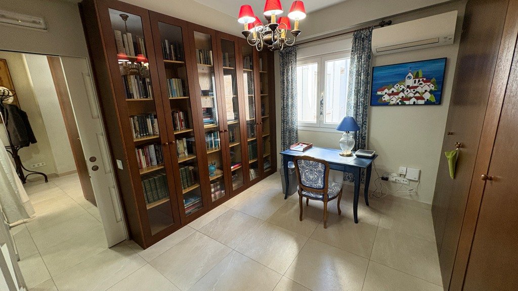 Apartment in Malaga, Spain 4 bedrooms, 172 sq.m. No. 120359