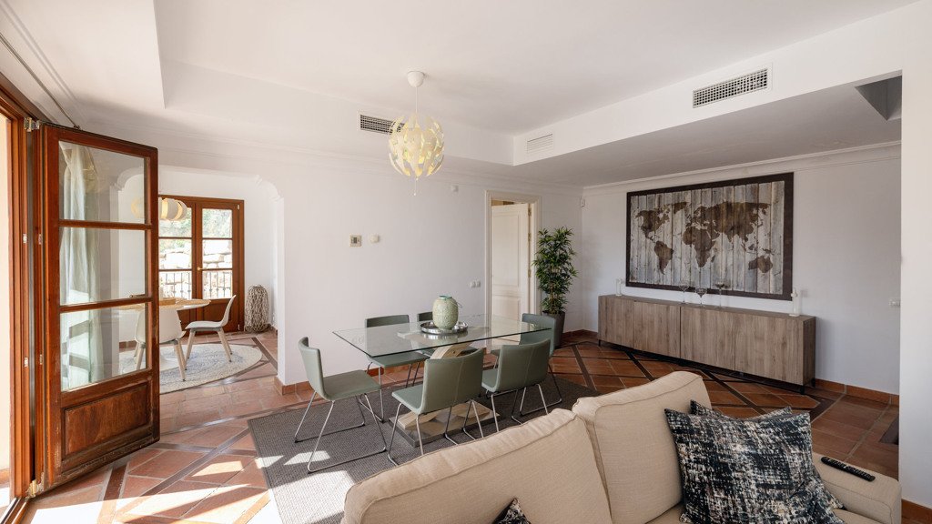 Townhouse in Benahavis, Malaga, Spanien 3 Schlafzimmer, 246 m2 Nr. 120361