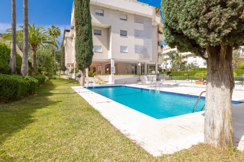 Huoneisto Malaga, Espanja 5 makuuhuonetta, 221 m2 No. 120358